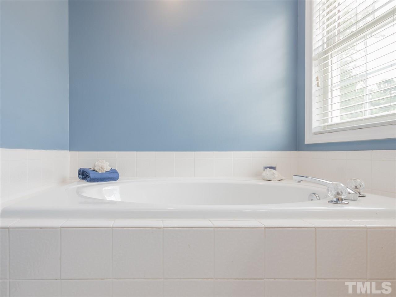 230 Inkster Cove Raleigh, NC 27603 - Photo 17 of 25