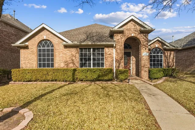 $2,450 | 11458 Newberry Drive, Frisco, TX 75035