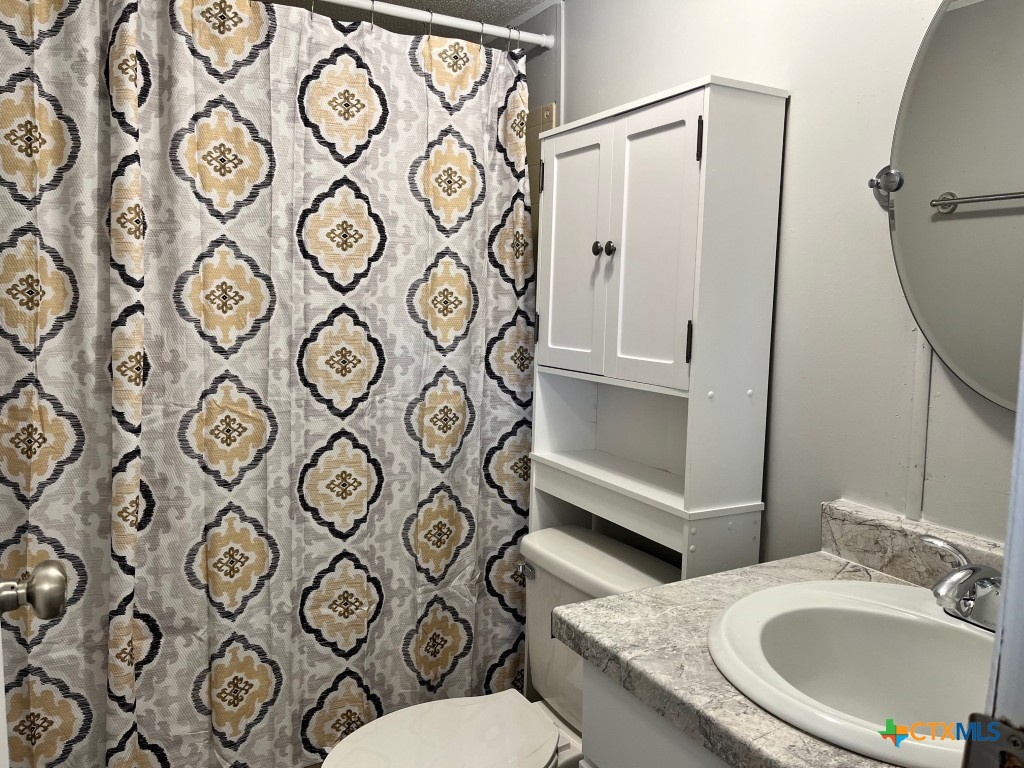 2887 Kemper City Road West Victoria, TX 77905 - Photo 6 of 9