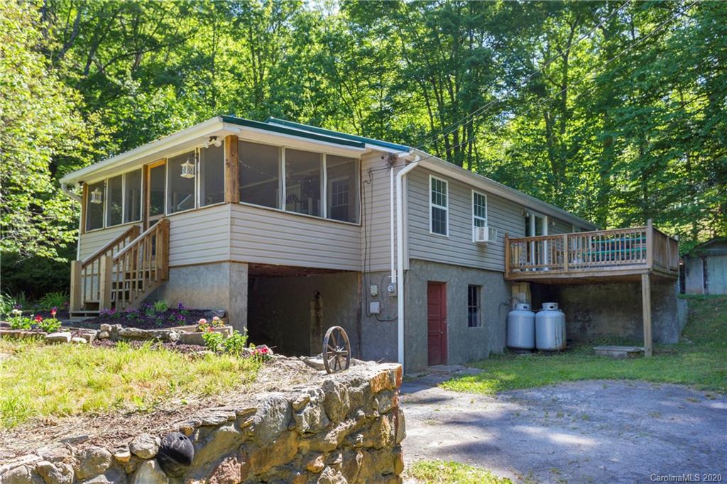 28 Solomon Road Leicester, NC 28748 - Photo 2 of 17 Gallery Image 2