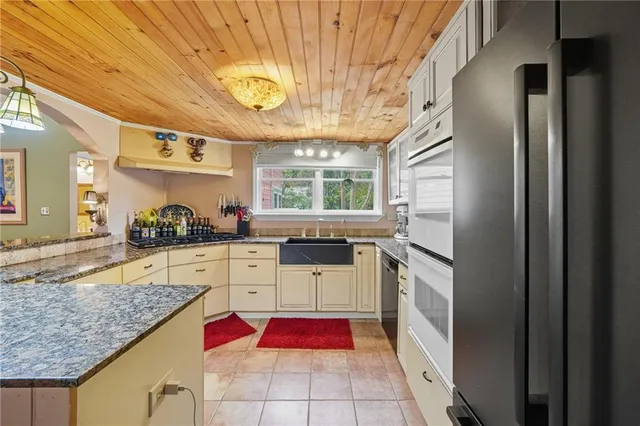 $881,500 | 315 Church Street, Dahlonega, GA 30533