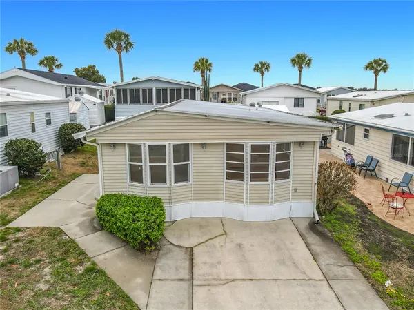 $119,000 | 9705 Lake Bess Road Southeast, Unit 715, Winter Haven, FL 33884
