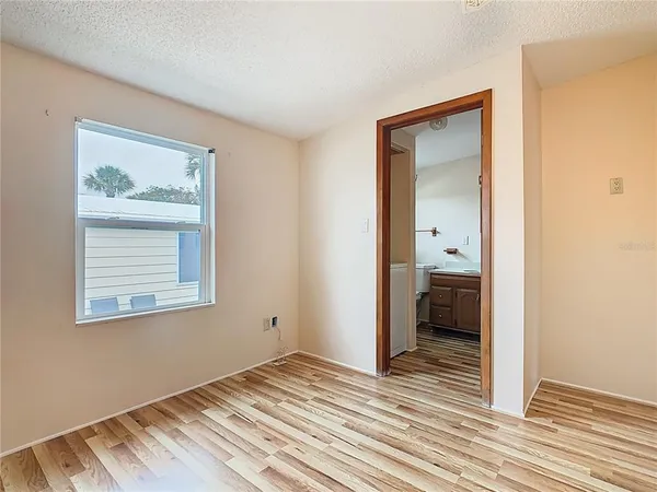 $119,000 | 9705 Lake Bess Road Southeast, Unit 715, Winter Haven, FL 33884