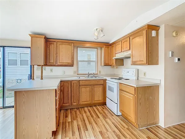 $119,000 | 9705 Lake Bess Road Southeast, Unit 715, Winter Haven, FL 33884