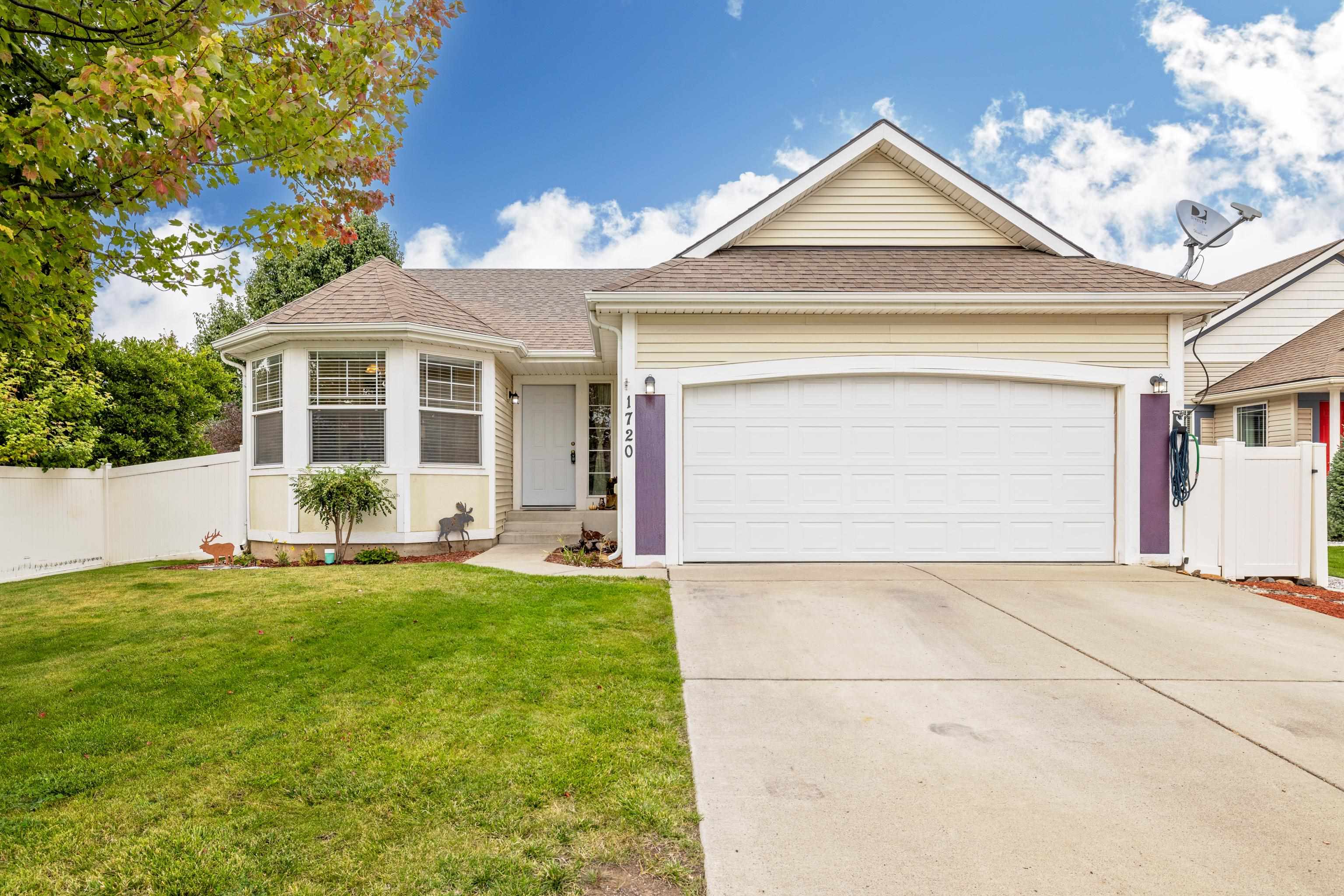 1720 West Briar Lane Spokane, WA 99208 - Photo 2 of 24