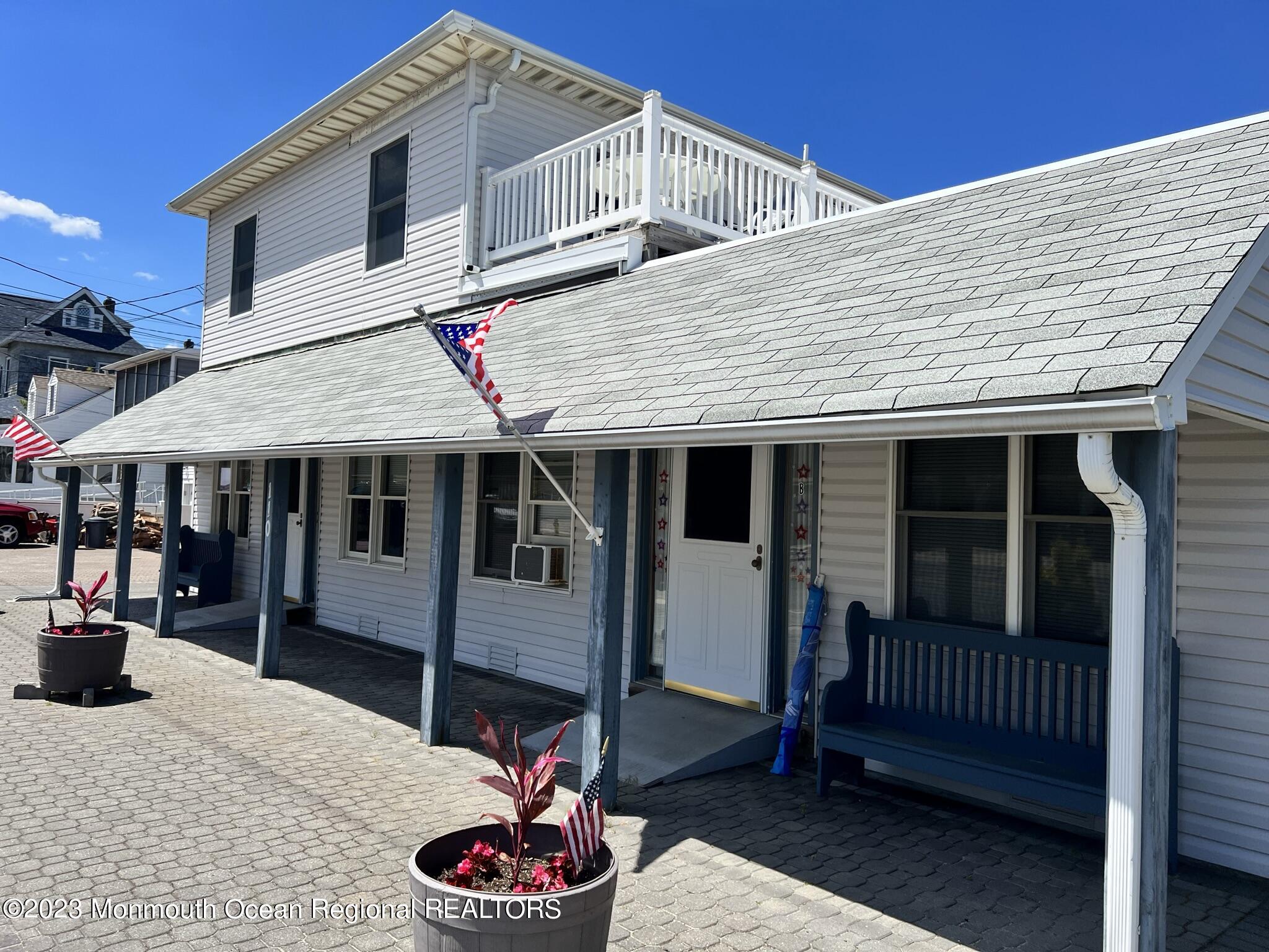 110 5th Avenue Seaside Park, NJ 08752 - Photo 1 of 25 C770D53D-B0B0-4422-8E82-D57FCC0B4B56
