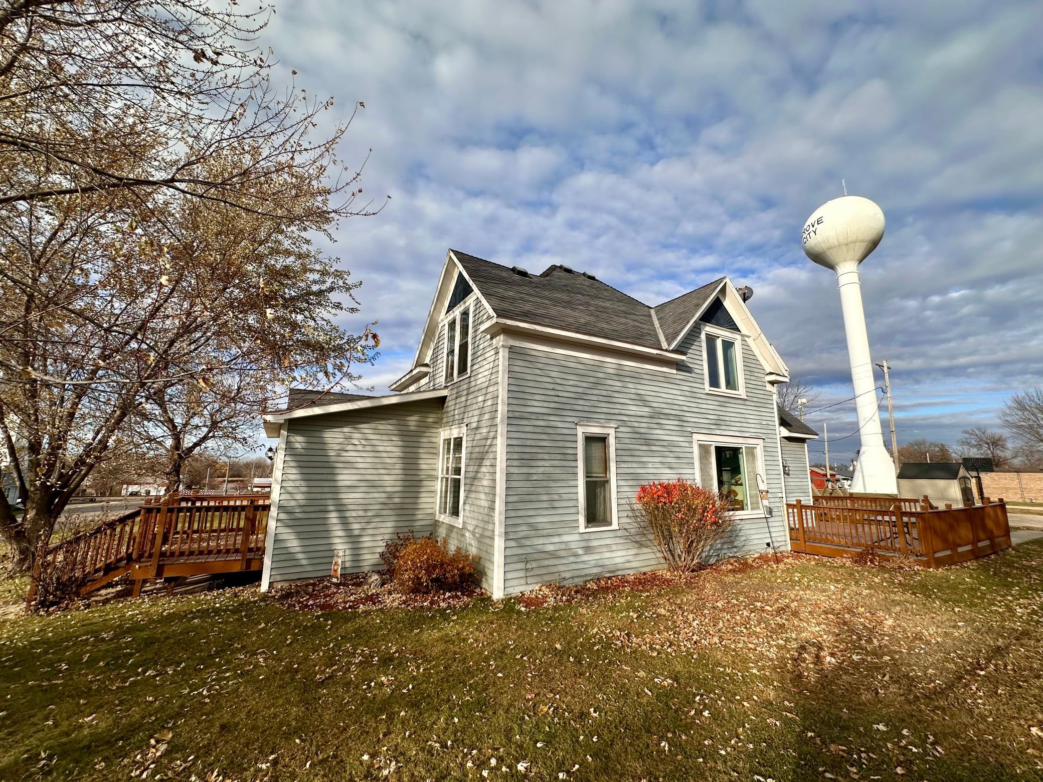 111 4th Street South Grove City, MN 56243 - Photo 3 of 37