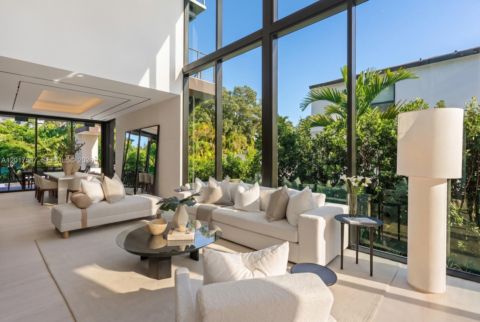 3045 North Bay Road Miami Beach, FL 33140 - Photo 5 of 45