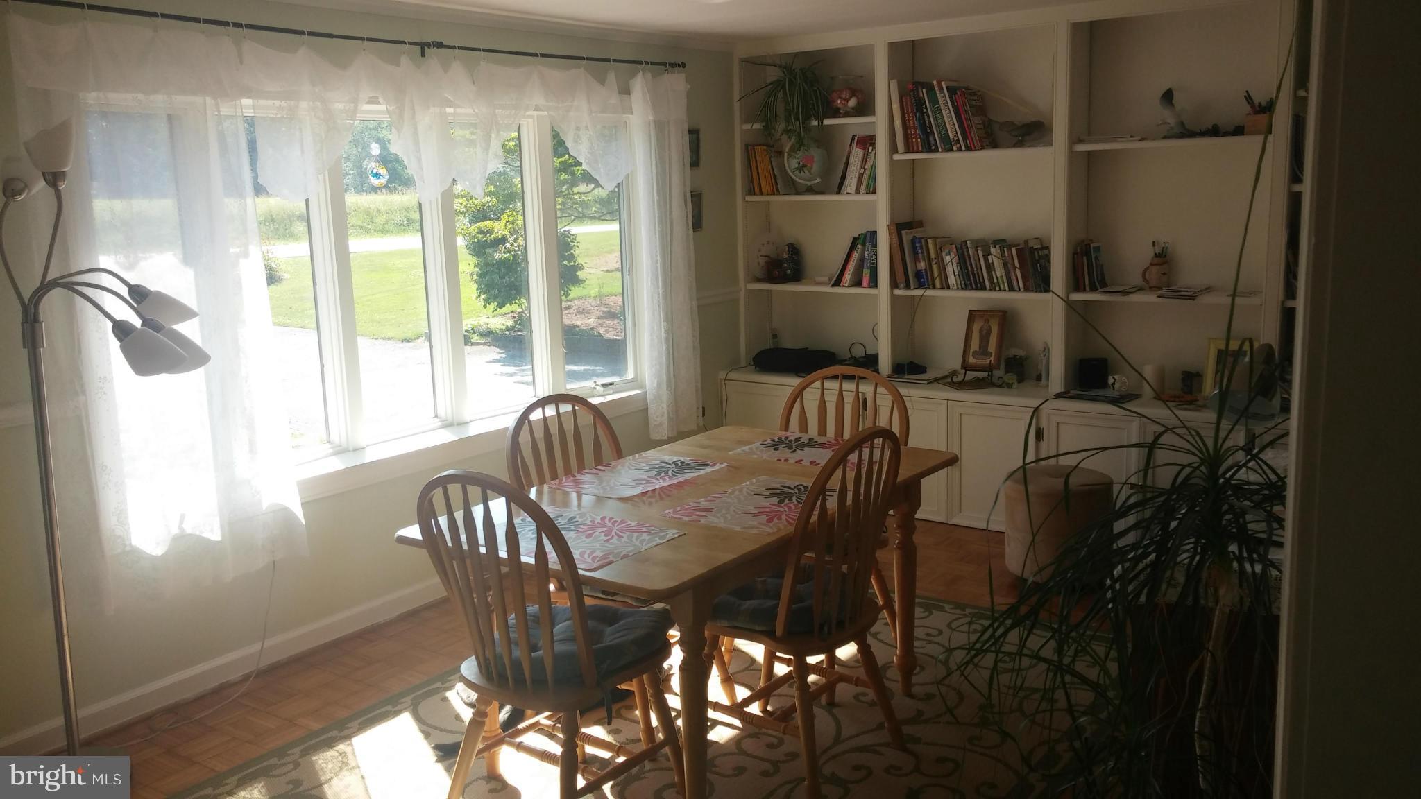 18912 Falls Road Hampstead, MD 21074 - Photo 6 of 30 Dining Room
