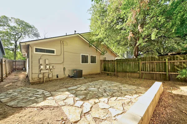 $1,795 | 2503 Howellwood Way, Unit B, Austin, TX 78748