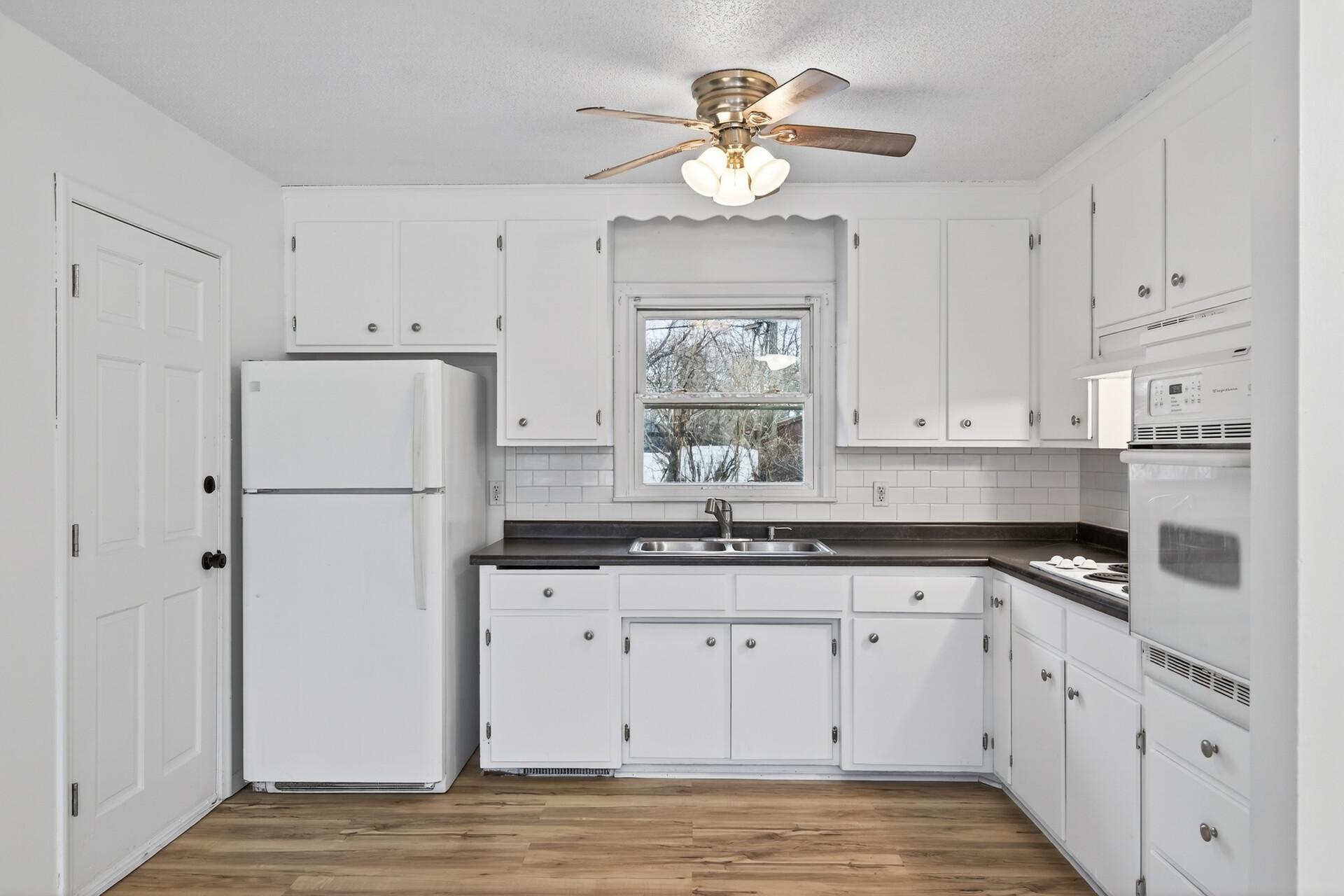 7920 Terrace Road Northeast Spring Lake Park, MN 55432 - Photo 4 of 20