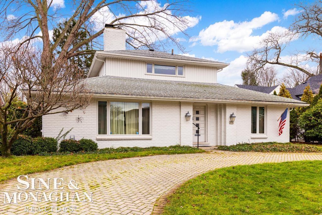 89 Handy Road Grosse Pointe, MI 48236 - Photo 37 of 41 50129691-39263d46-f68a-42d4-a00d-3129cb0e73c0.JPG