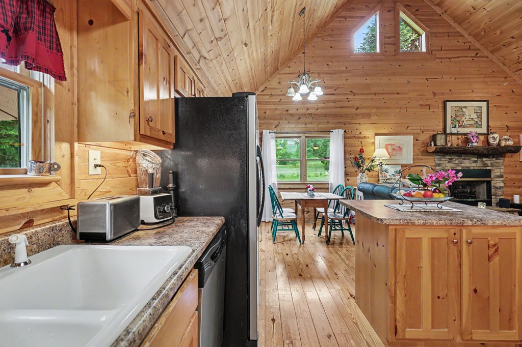 1139 Bearmeat Road Hiawassee, GA 30546 - Photo 14 of 46 Gallery Image 14