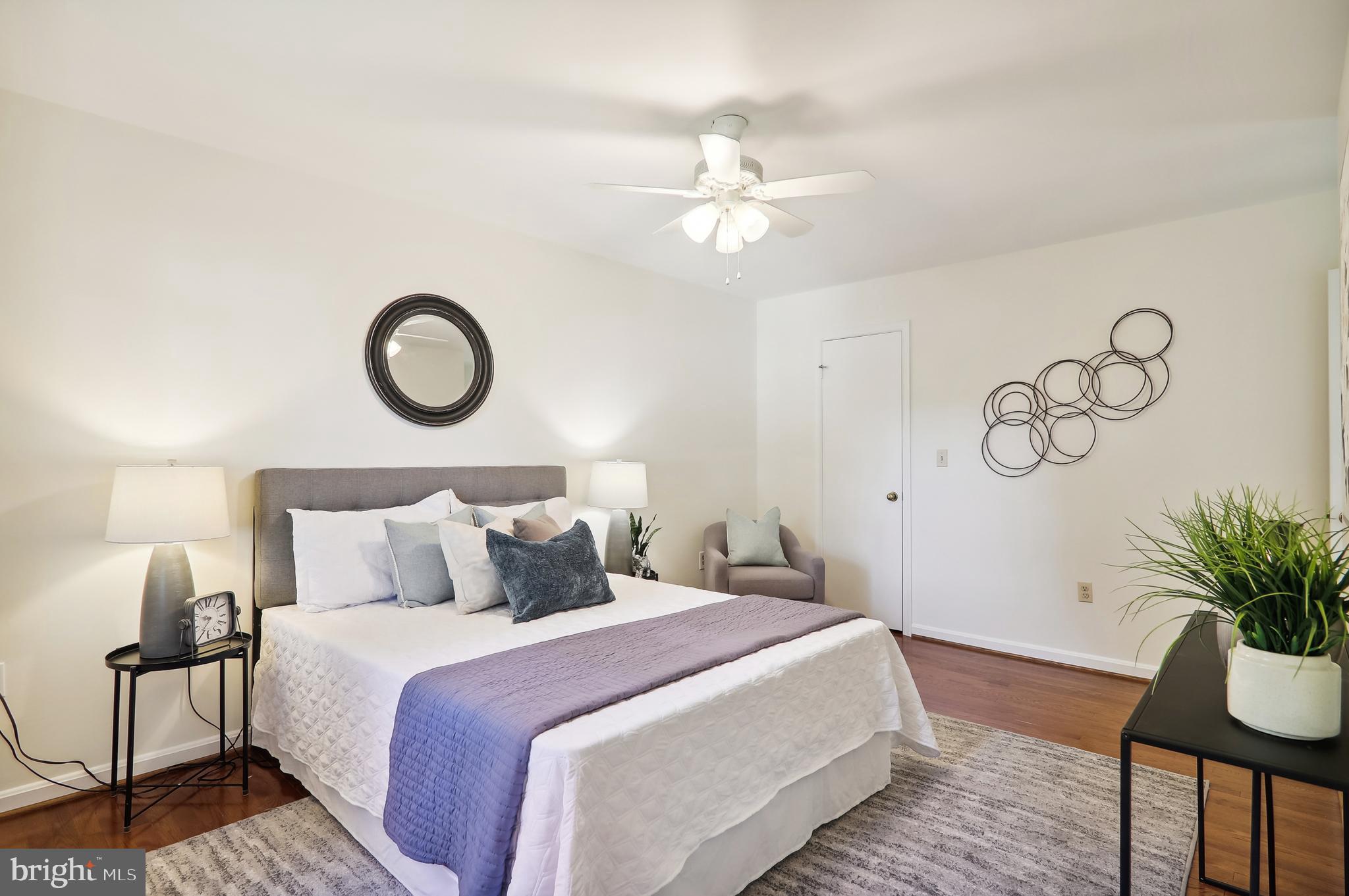 10902 Breewood Road Silver Spring, MD 20901 - Photo 19 of 41 Primary bedroom with ensuite and walk in closet