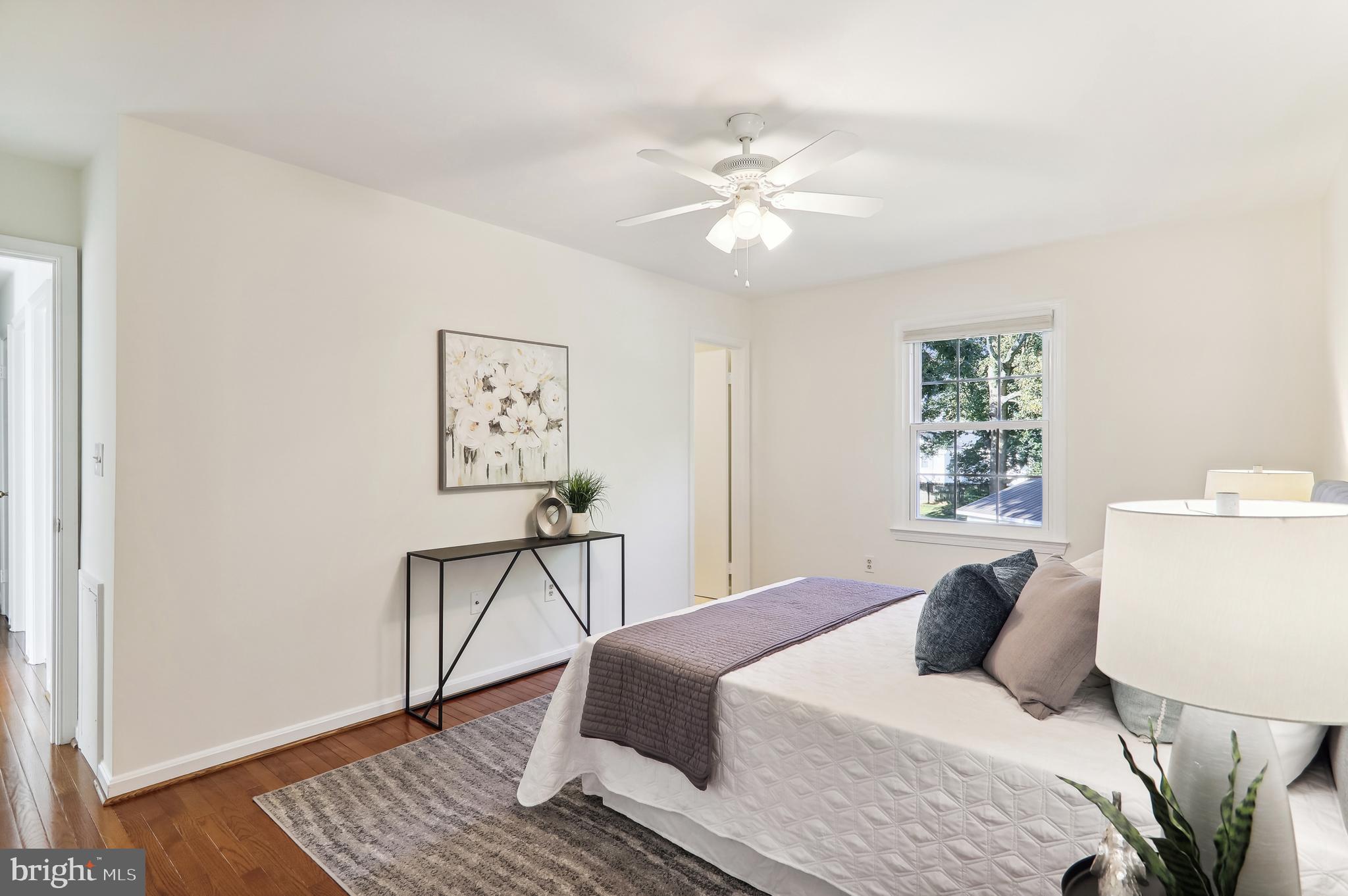 10902 Breewood Road Silver Spring, MD 20901 - Photo 21 of 41 Primary bedroom