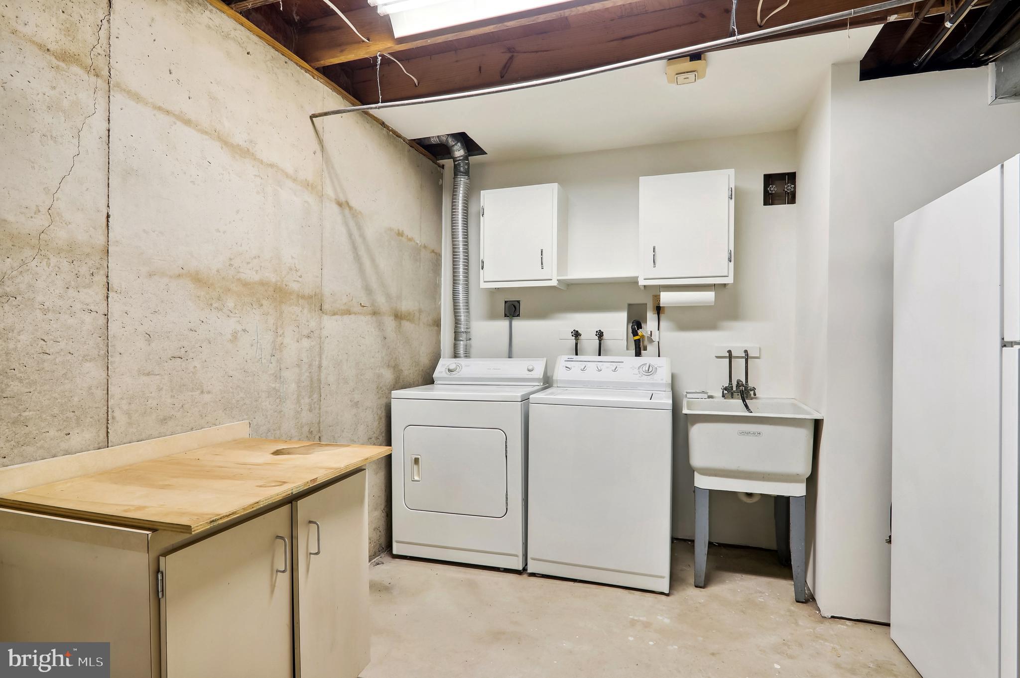10902 Breewood Road Silver Spring, MD 20901 - Photo 34 of 41 Lower level laundry area