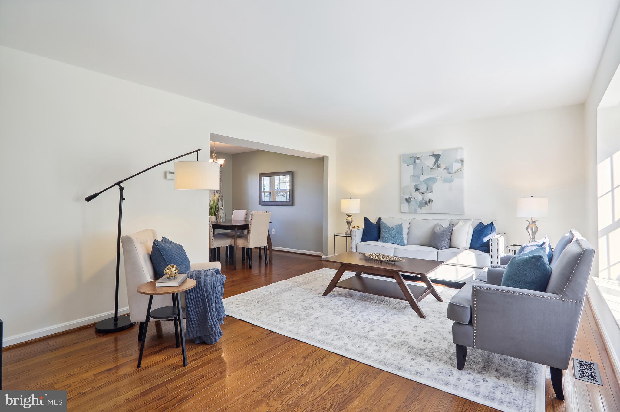 10902 Breewood Road Silver Spring, MD 20901 - Photo 5 of 41 Light and bright living room