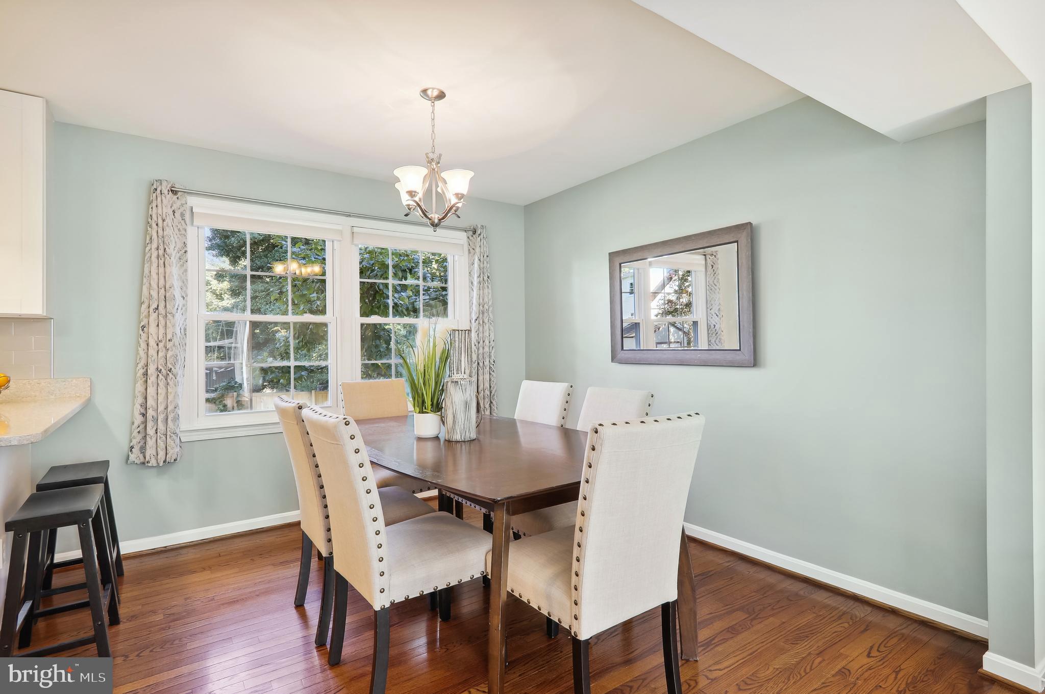 10902 Breewood Road Silver Spring, MD 20901 - Photo 8 of 41 Dining room