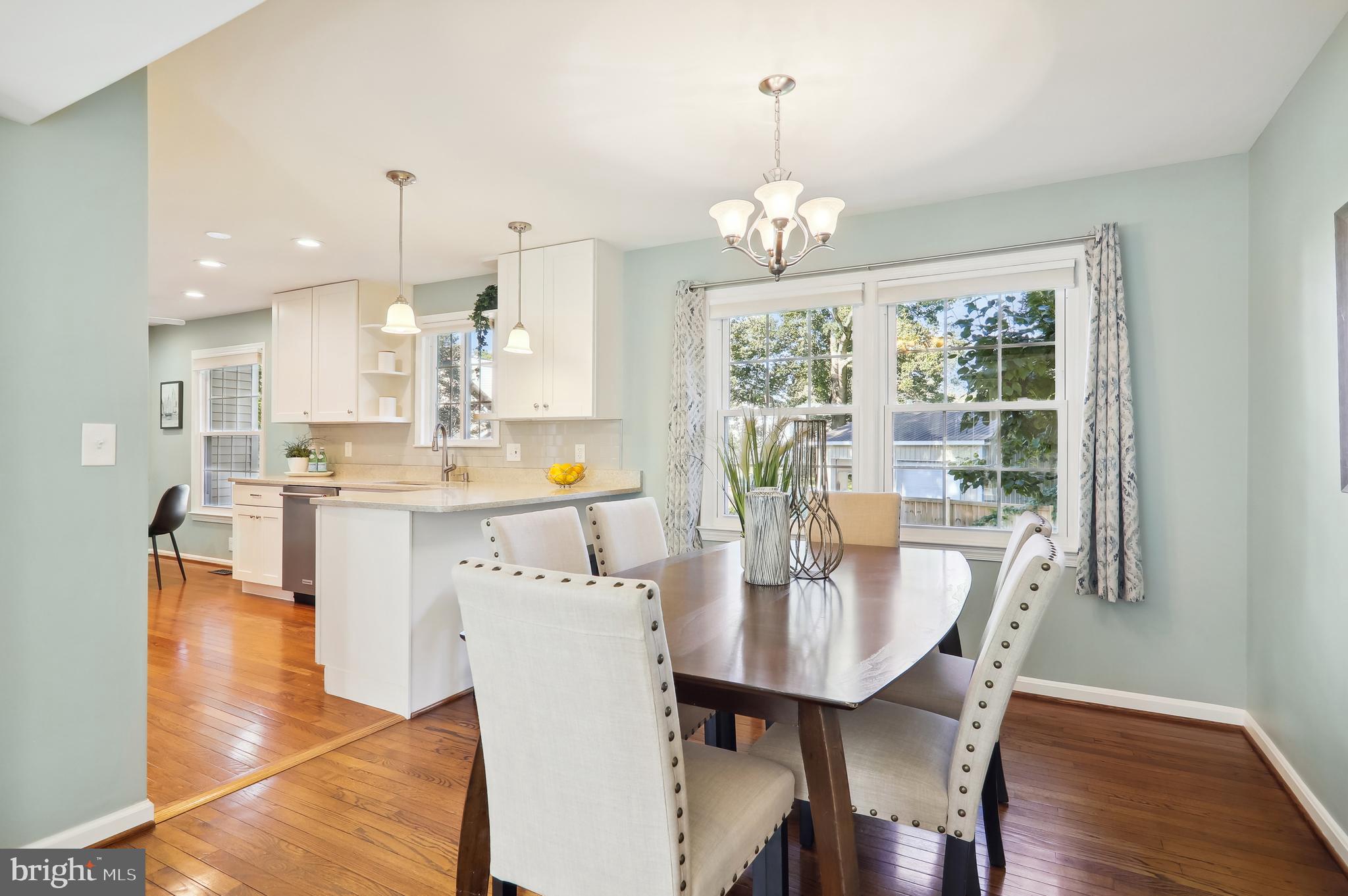 10902 Breewood Road Silver Spring, MD 20901 - Photo 9 of 41 Dining room off kitchen