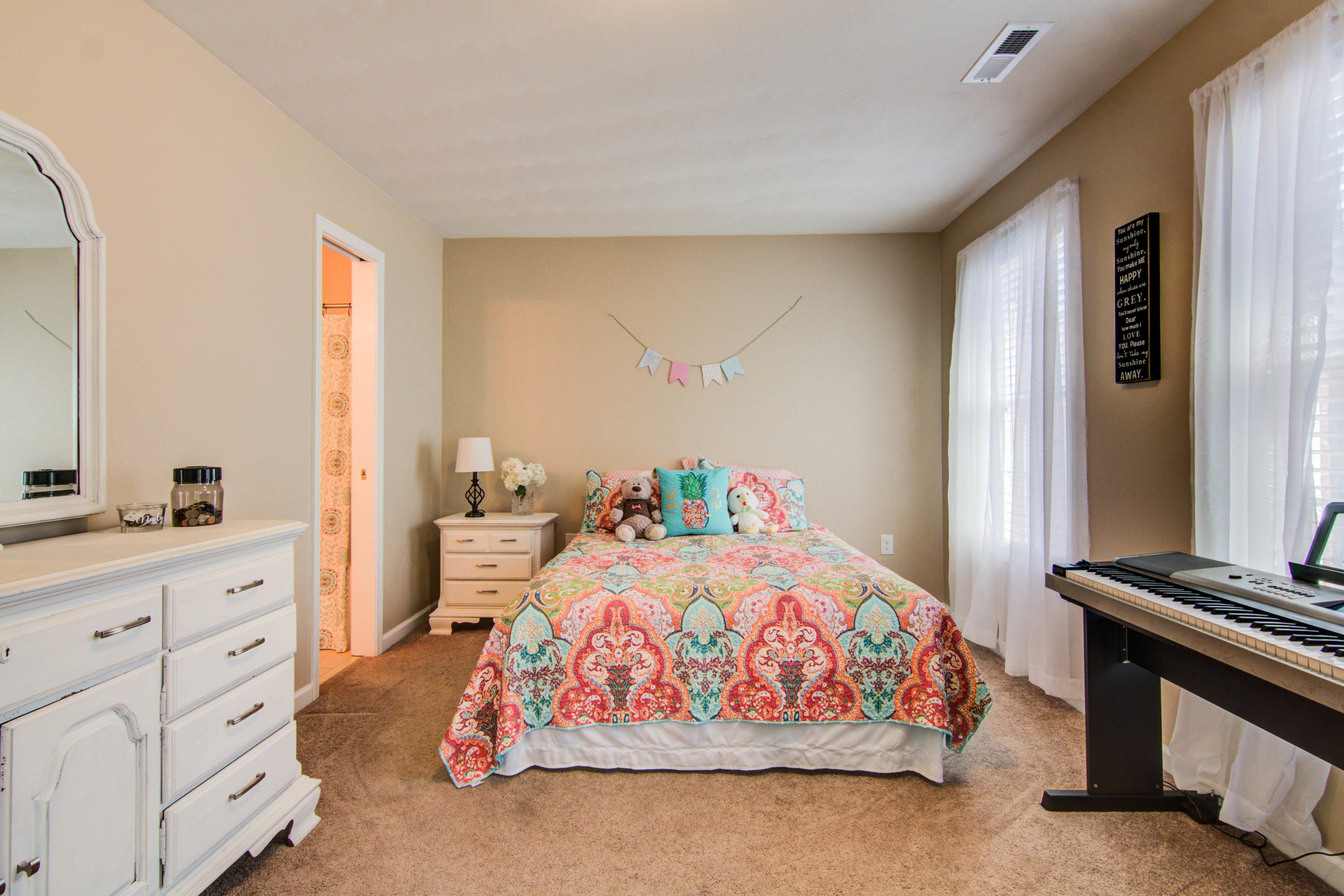 1049 Longview Road Roanoke, VA 24018 - Photo 25 of 27 IMG_3123_4_5_6_7