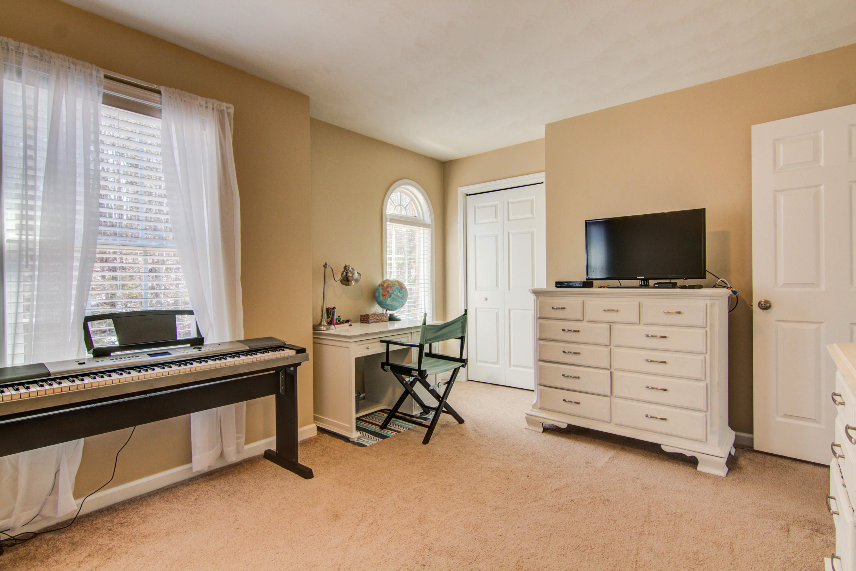1049 Longview Road Roanoke, VA 24018 - Photo 27 of 27 IMG_3133_4_5_6_7