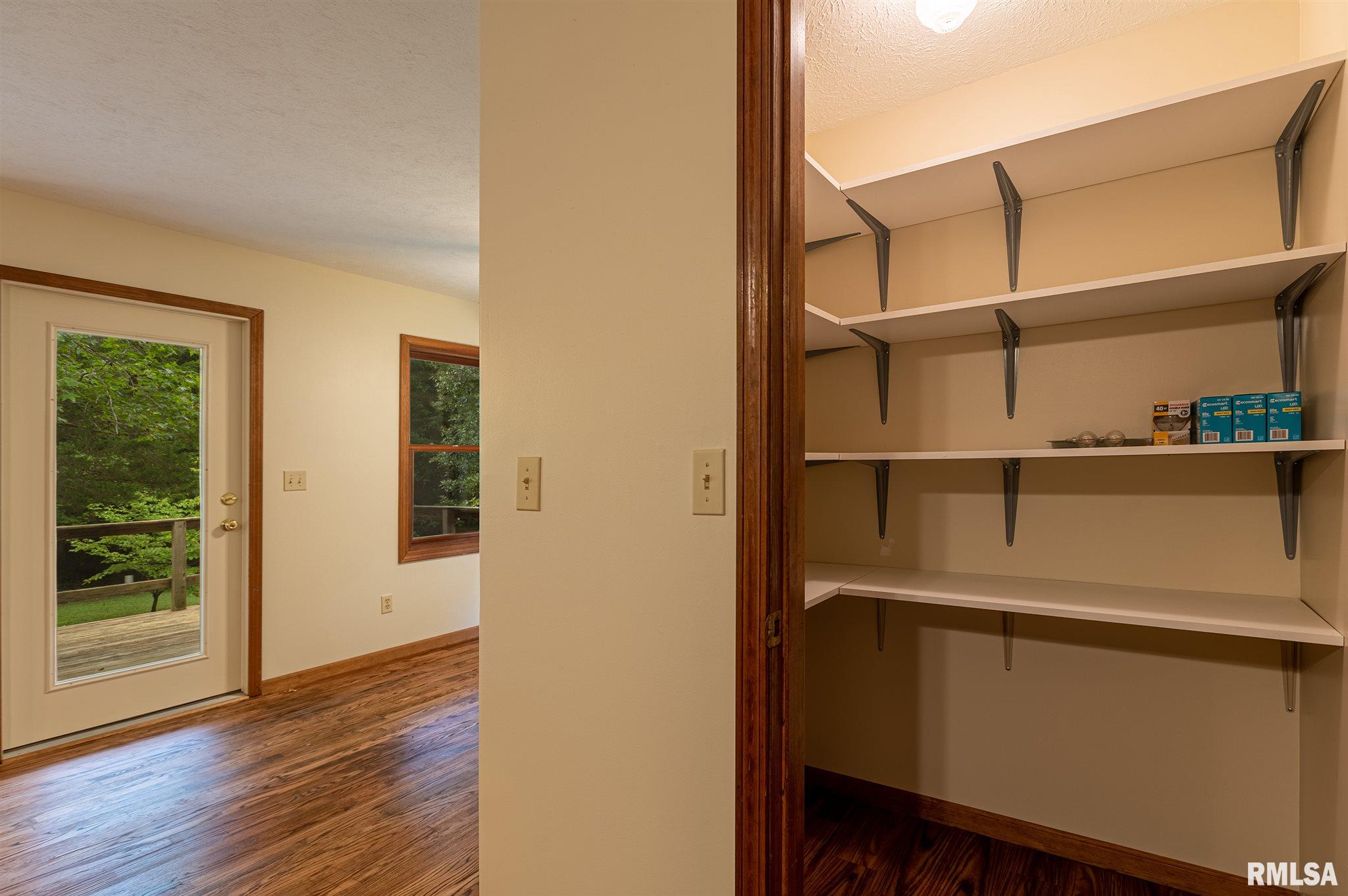 5247 Saline River Road Marion, IL 62959 - Photo 13 of 44 Gallery Image 13