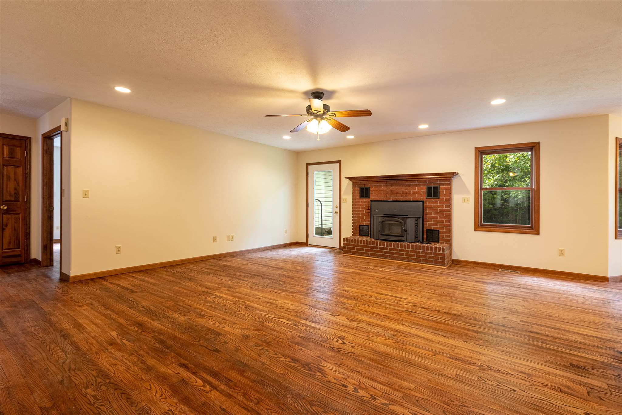 5247 Saline River Road Marion, IL 62959 - Photo 4 of 44 Gallery Image 4