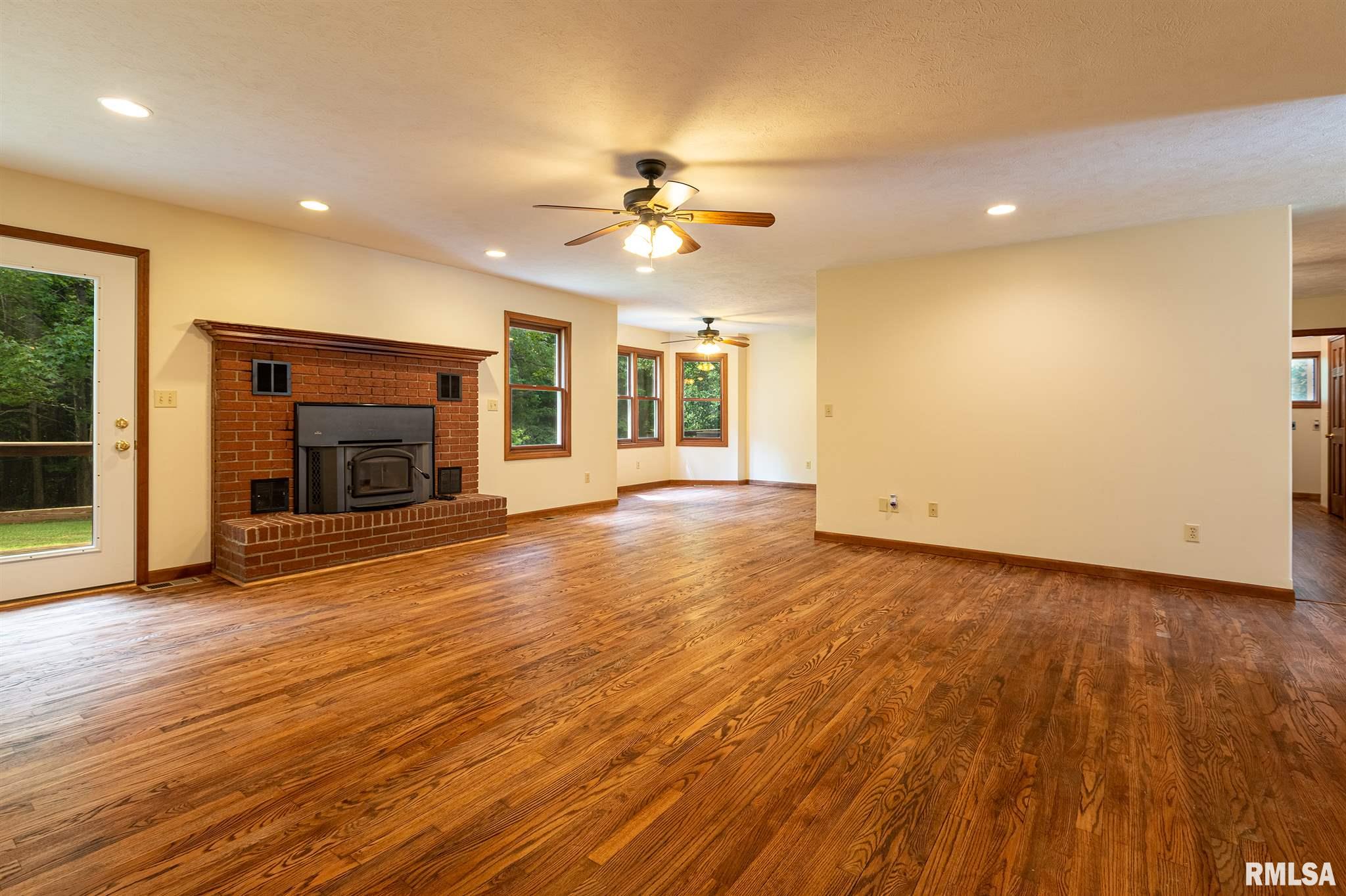 5247 Saline River Road Marion, IL 62959 - Photo 5 of 44 Gallery Image 5