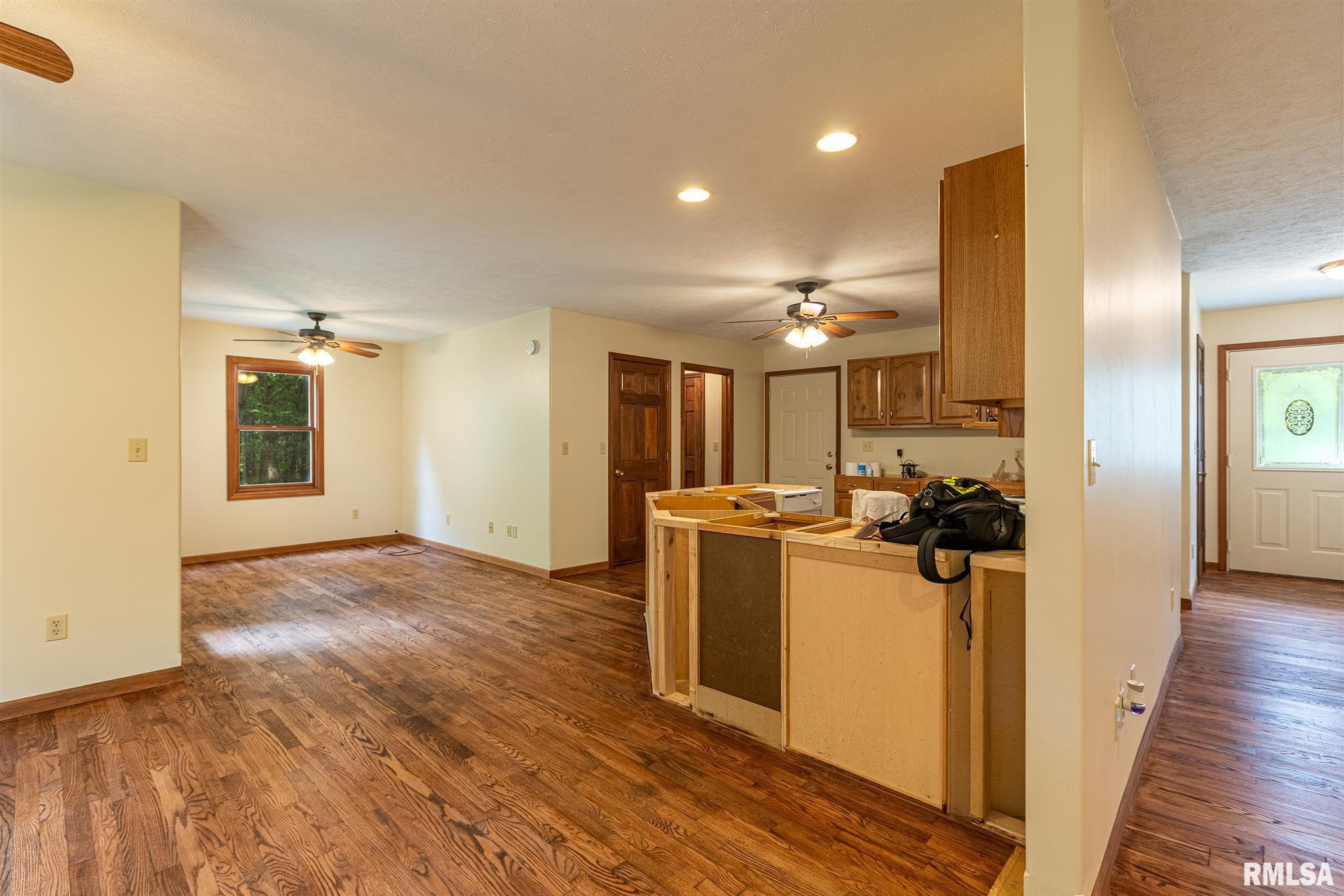 5247 Saline River Road Marion, IL 62959 - Photo 7 of 44 Gallery Image 7