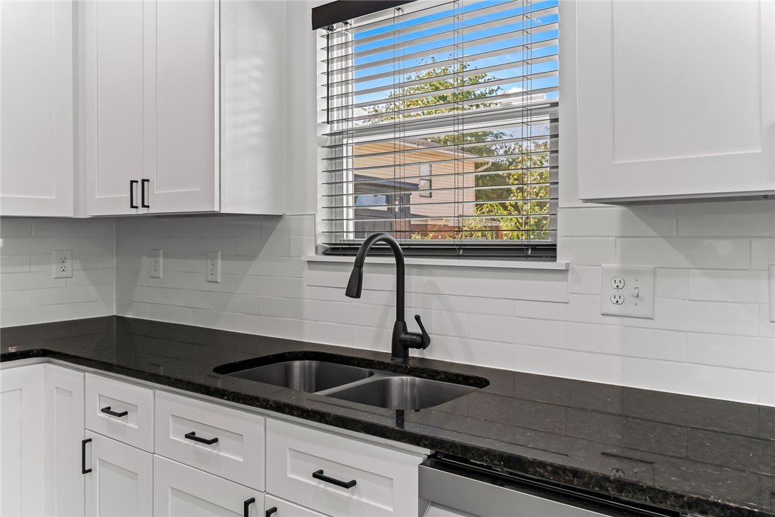 402 Simpson Road Anderson, SC 29621 - Photo 13 of 37