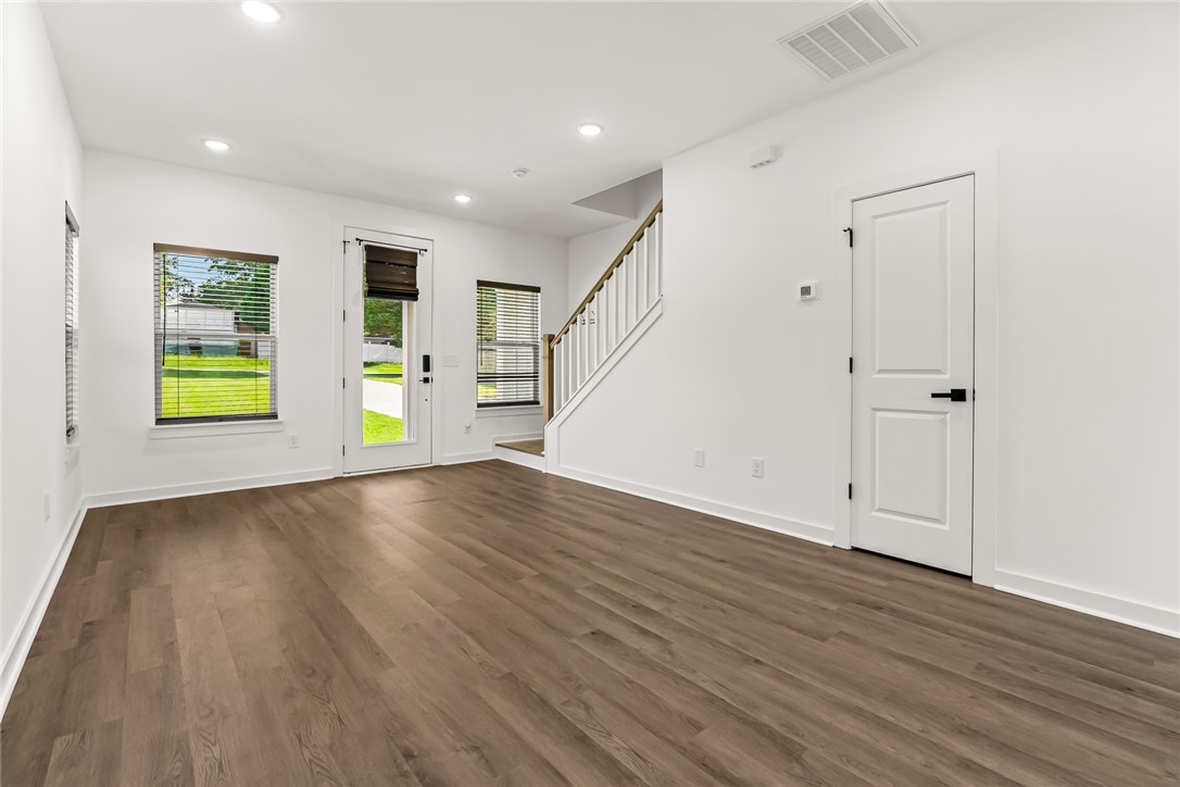 402 Simpson Road Anderson, SC 29621 - Photo 6 of 37