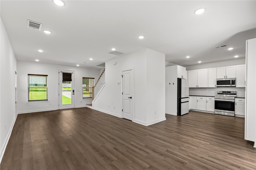 402 Simpson Road Anderson, SC 29621 - Photo 7 of 37