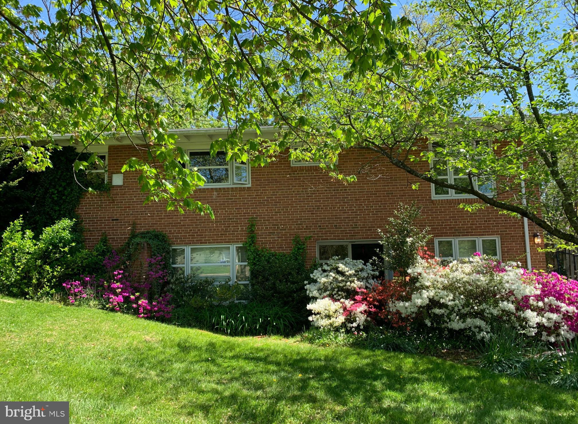 1809 Barbee Street McLean, VA 22101 - Photo 2 of 21