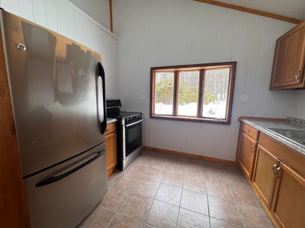 $359,000 | 64 Hillside Road, Warren, VT 05674