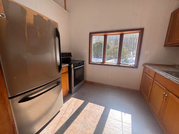 $359,000 | 64 Hillside Road, Warren, VT 05674