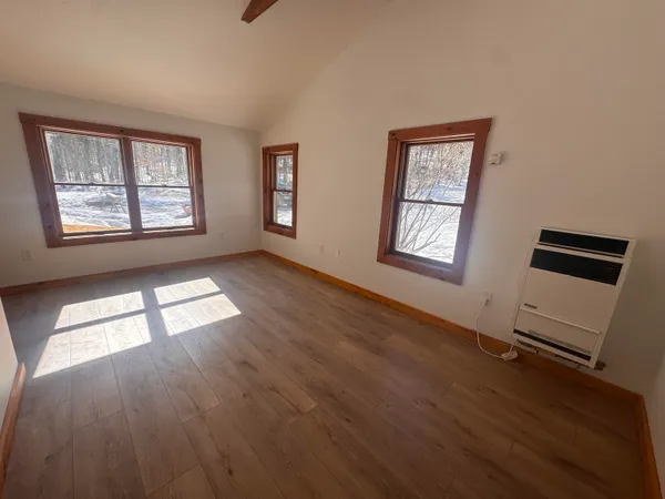 $359,000 | 64 Hillside Road, Warren, VT 05674