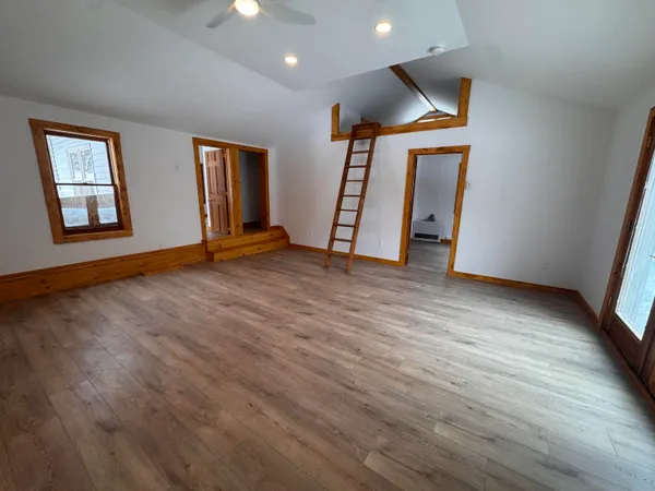 $359,000 | 64 Hillside Road, Warren, VT 05674