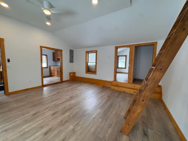 $359,000 | 64 Hillside Road, Warren, VT 05674