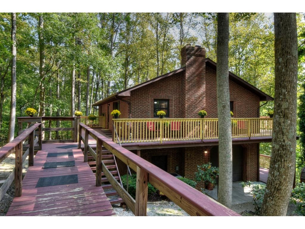 150 Seeley Road Unicoi, TN 37692 - Photo 8 of 36 Photo 8