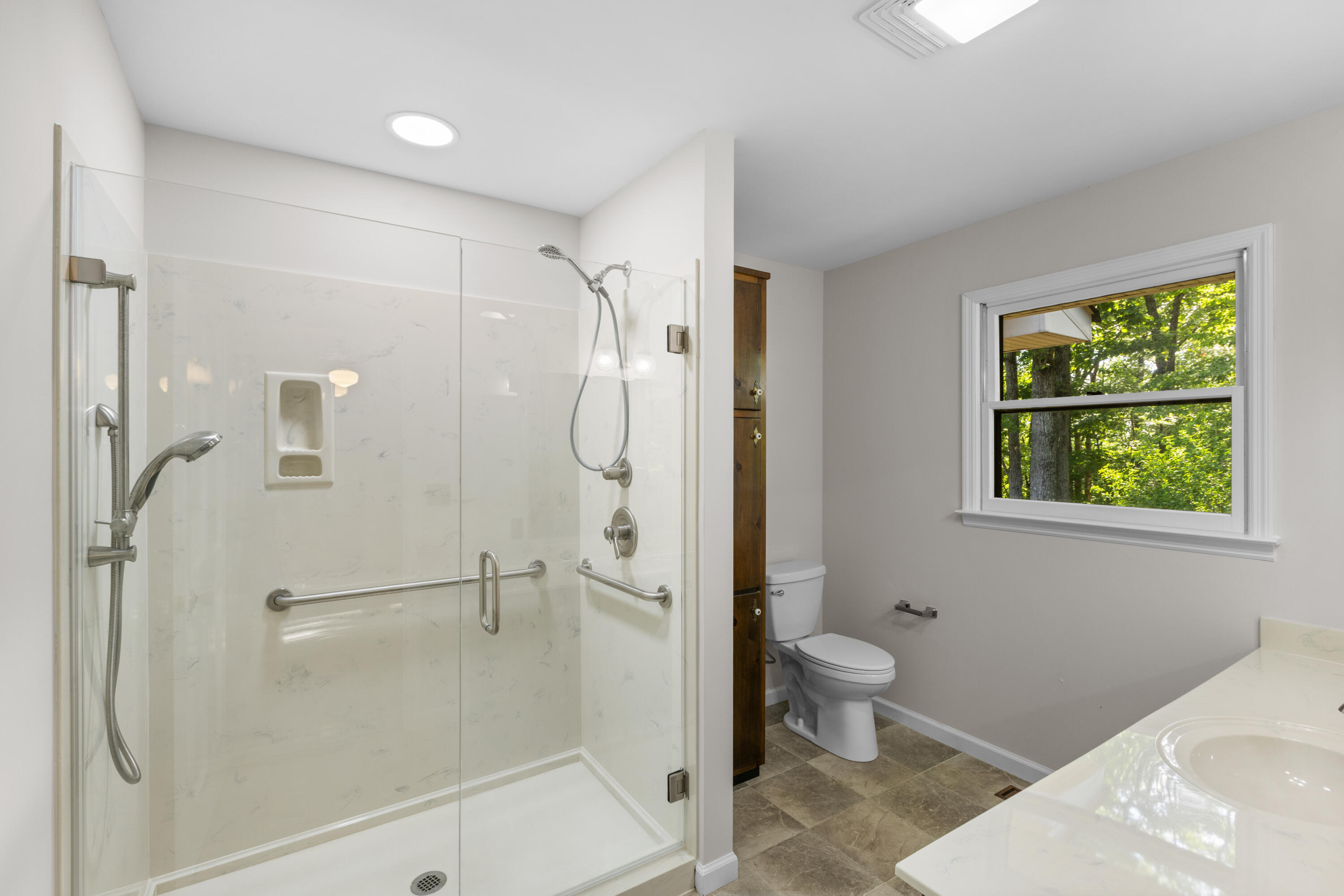 3270 Lake Kathy Road Tunnel Hill, GA 30755 - Photo 25 of 51 Primary En-Suite