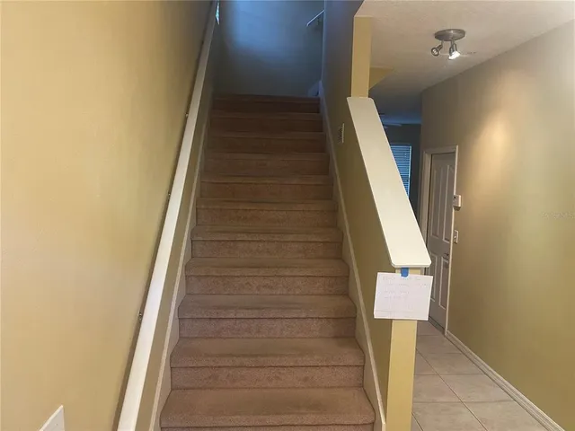 $3,000 | 3002 Pointeview Drive, Tampa, FL 33611