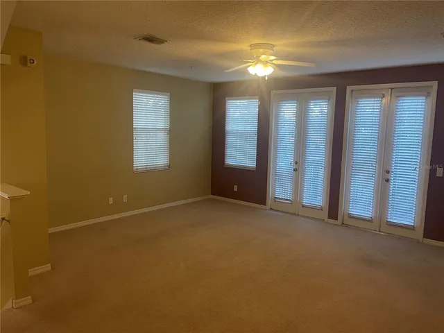 $3,000 | 3002 Pointeview Drive, Tampa, FL 33611