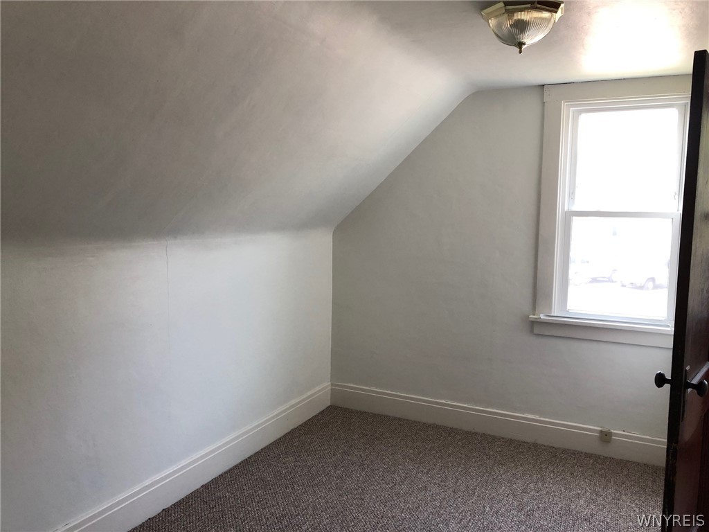 271 Bennett Road Cheektowaga, NY 14227 - Photo 11 of 27 UPPER 2ND BEDROOM