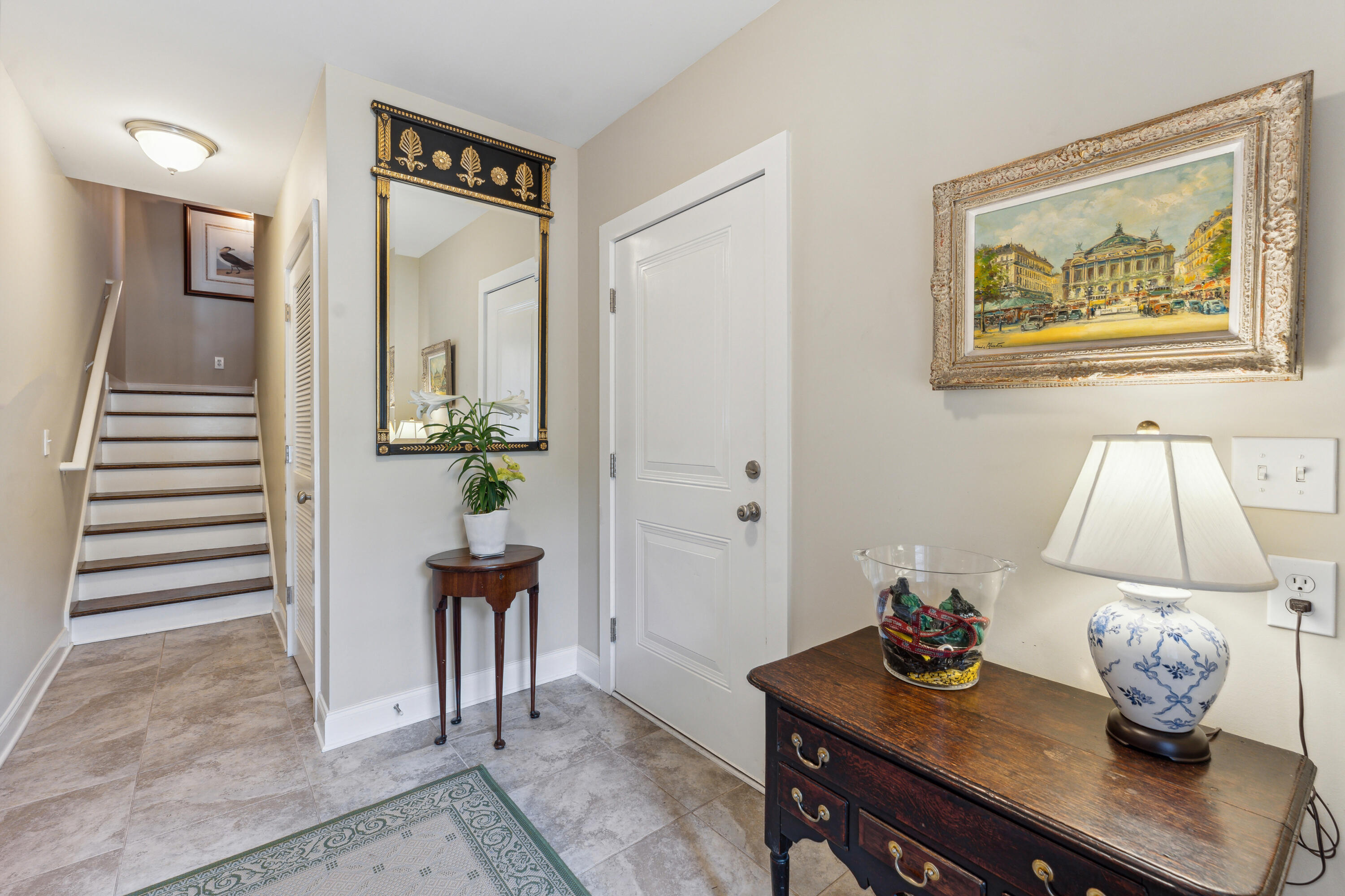 220 Slipper Shell Court Mount Pleasant, SC 29464 - Photo 3 of 34 220SlipperShellCt-KeenEyeMarketing-007