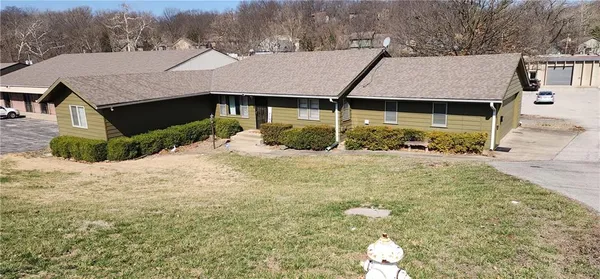 $1,995 | 45 Northwest Nw Highway, Unit 9900, Parkville, MO 64152