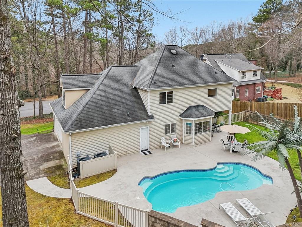 175 Meredith Way Stockbridge, GA 30281 - Photo 2 of 75