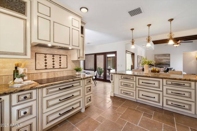 $2,000,000 | 4448 East Camelback Road, Unit 16, Phoenix, AZ 85018