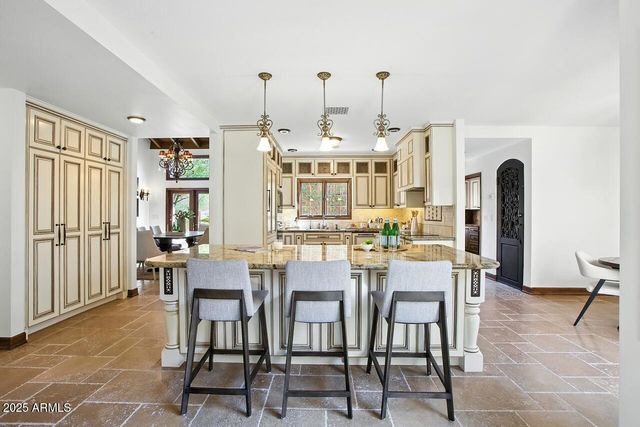 $2,000,000 | 4448 East Camelback Road, Unit 16, Phoenix, AZ 85018