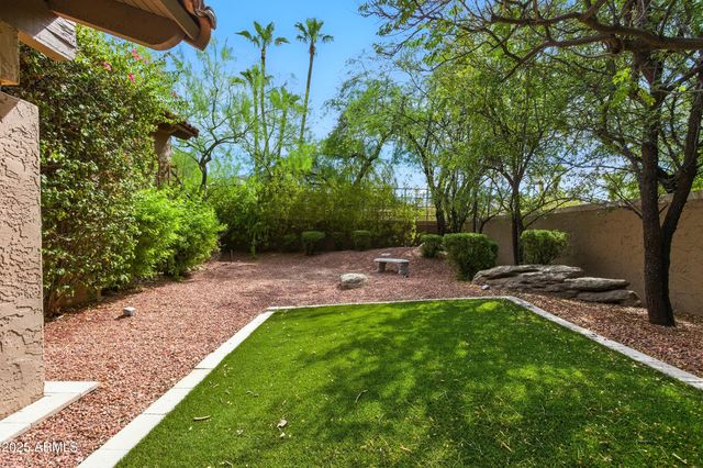 $2,000,000 | 4448 East Camelback Road, Unit 16, Phoenix, AZ 85018