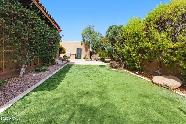 $2,000,000 | 4448 East Camelback Road, Unit 16, Phoenix, AZ 85018